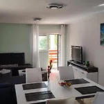 Sunbeach Apartman