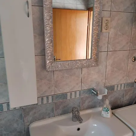 Sunbeach Apartment Vir