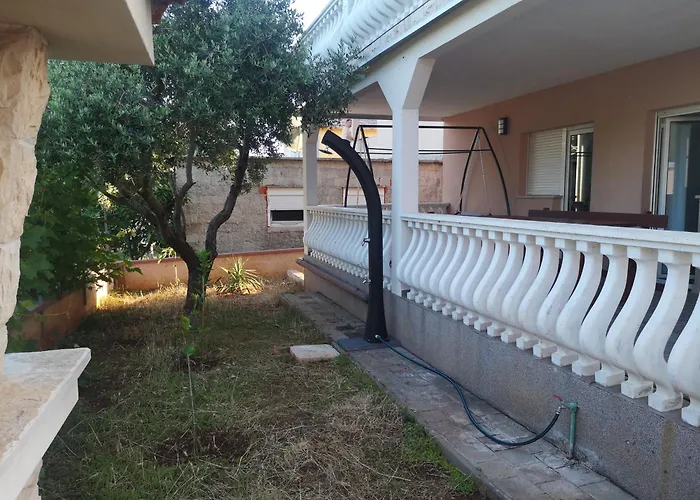 Appartement Sunbeach Vir